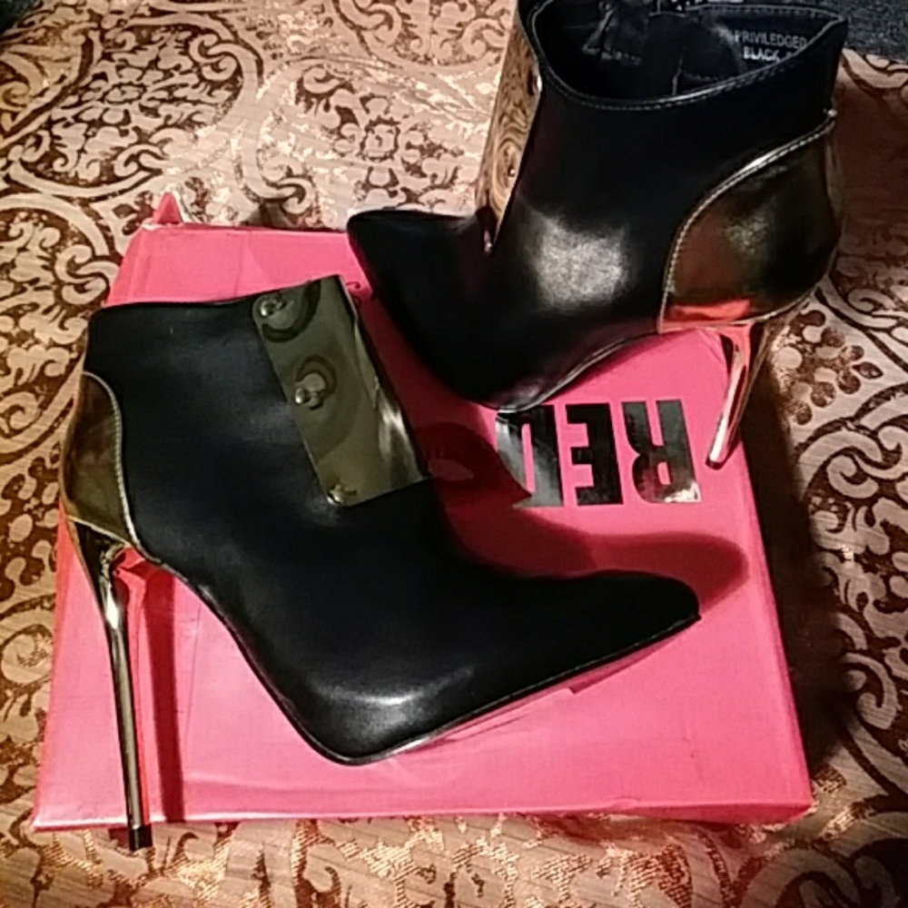 Stiletto booties